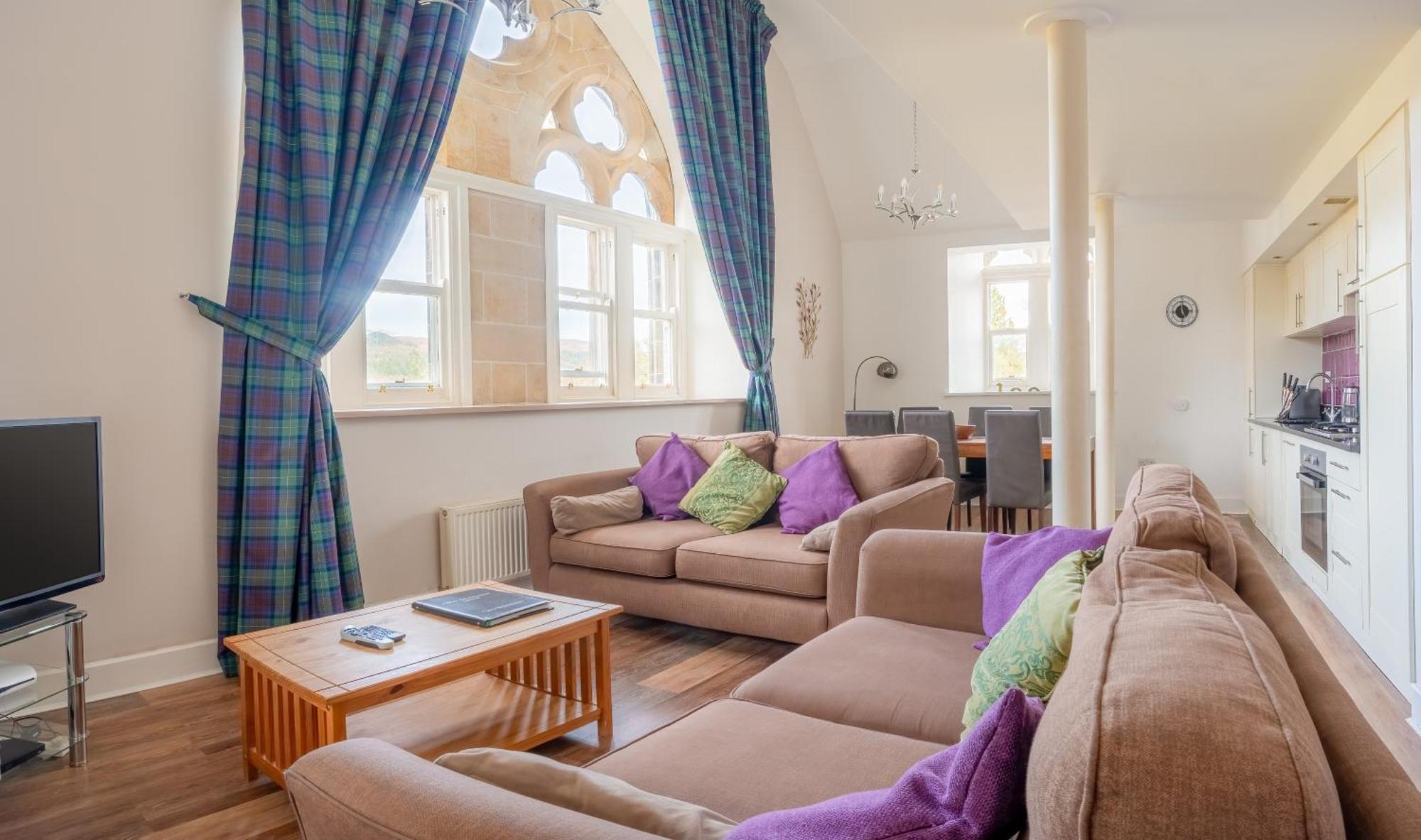 The Caledonian 3 Bedroom Self Catering Apartment In Historic Abbey Fort Augustus Εξωτερικό φωτογραφία