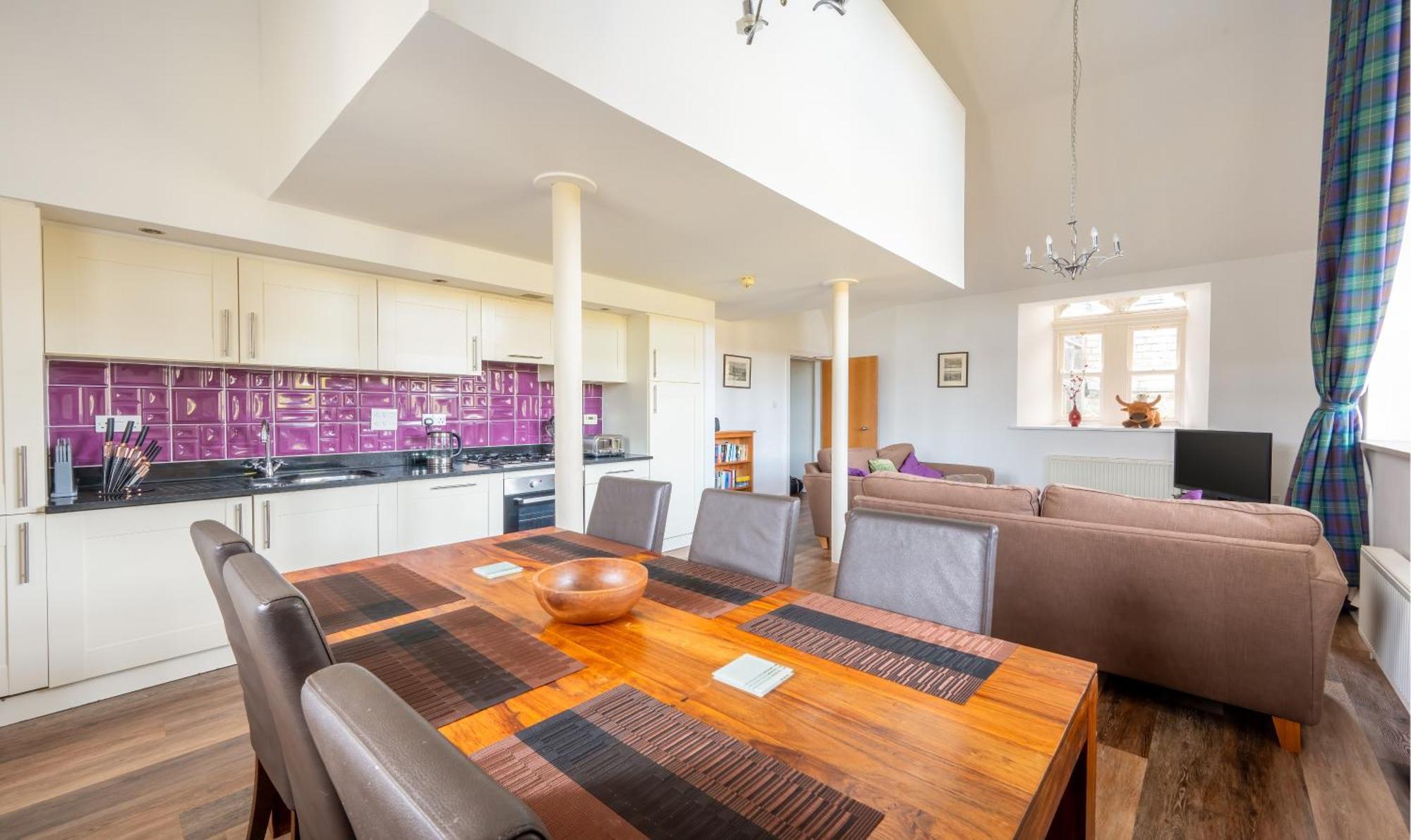 The Caledonian 3 Bedroom Self Catering Apartment In Historic Abbey Fort Augustus Εξωτερικό φωτογραφία